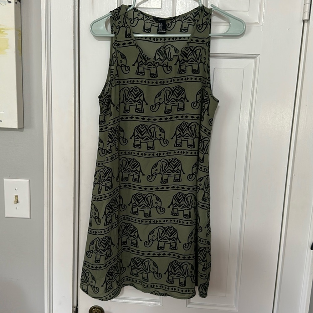 Forever 21 Green and Black Elephant Shift Dress size small